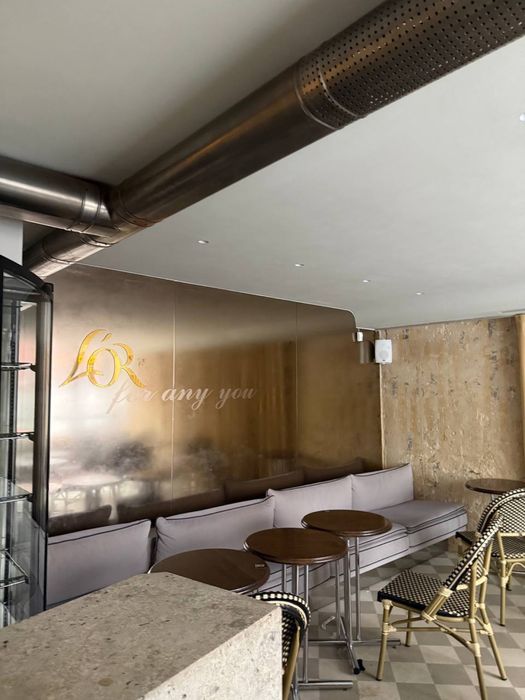 Оренда фасадного приміщення 240 м2 по вул .Січових Стрільців