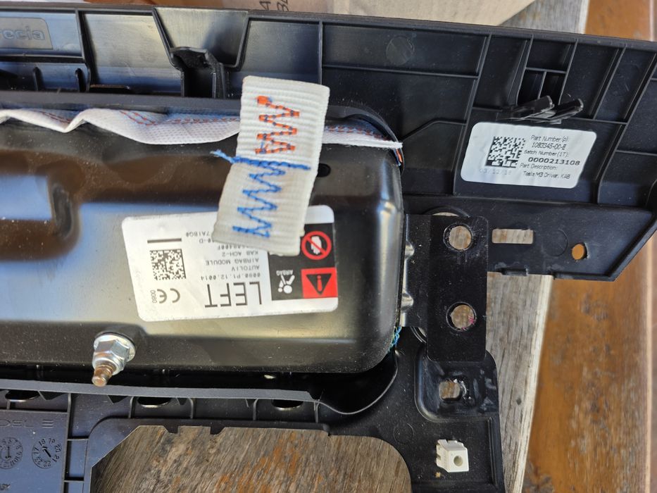 Подушка керма подушки ніг колін торпеда ремені tesla m3 model 3 тесла