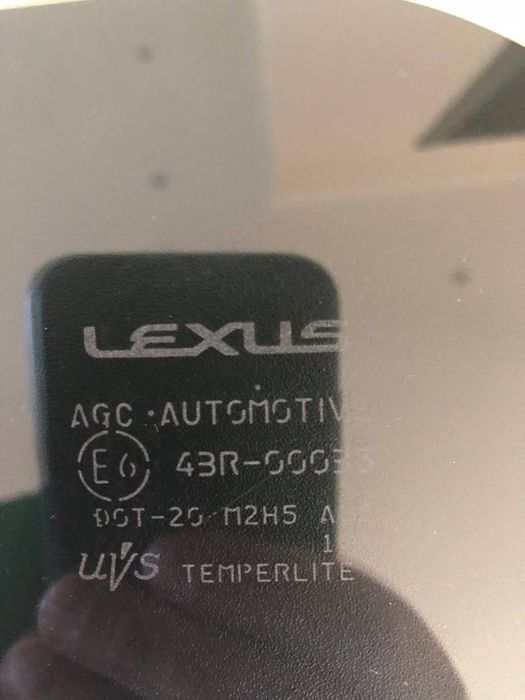 Стекло для Lexus NX