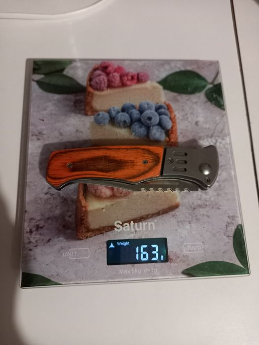 Складаний викидний ніж метал з  дерев'ян накладками на рукояті 163 г д