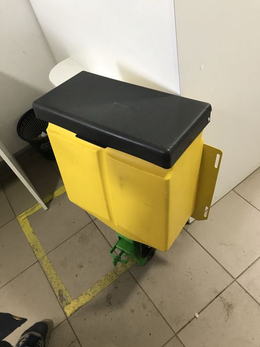 Картоплесаджалка навісна Bomet. Саділка, сажалка двохрядна.