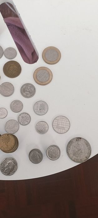 Várias moedas para decoração