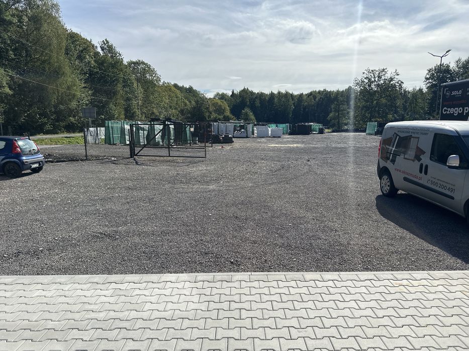 Plac utwardzony pod dzialalność