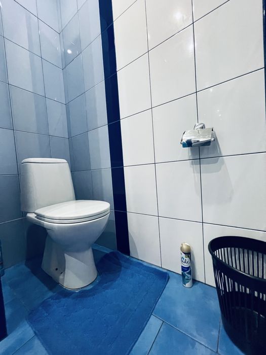 Подобово Посуточно Квартира ЛЮКС тц Украина  просрект Є світло Власник