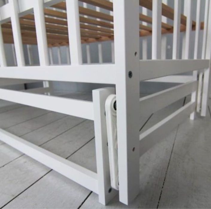 Дитяче ліжечко дерев'яне Анастасія-2 з маятником, Білий