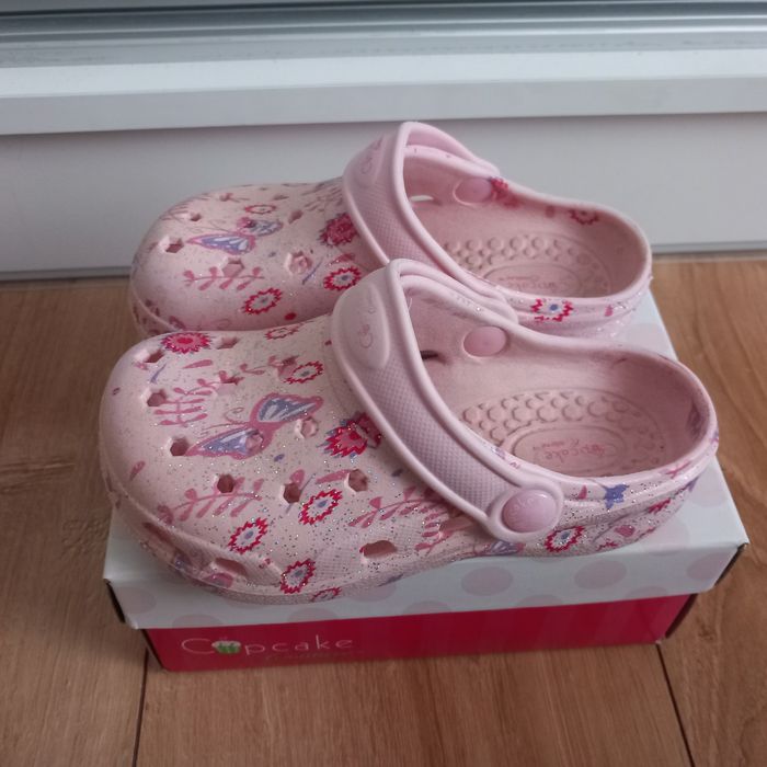 Buty buciki laczki klapki Cupcake jak croksy dla dziewczynki rozmiar 2