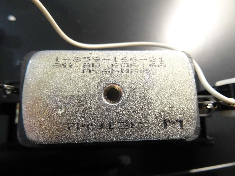 Sony KDL-32RD433. Розбитий. На розбирання. 1-980-335-23 (173587123)