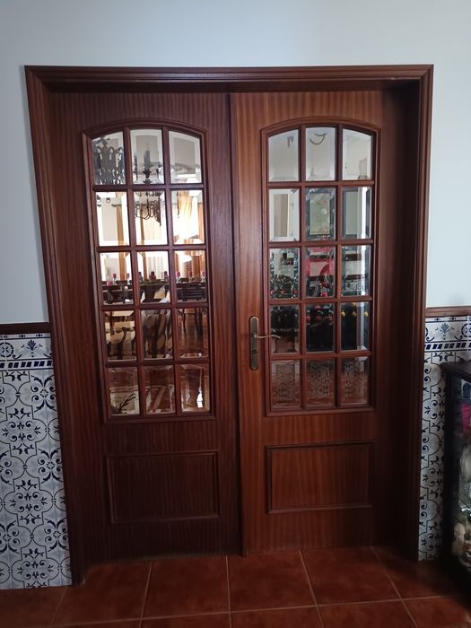 Conjunto de 4 portas, com vidros, para separar Open space