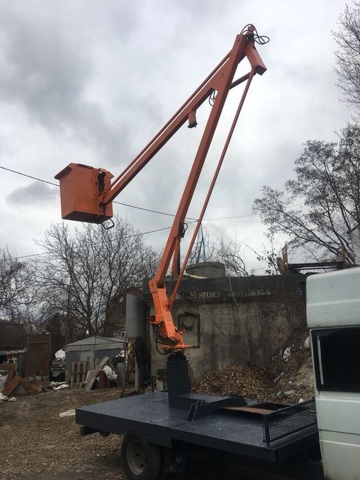 Продам автовышку 14метров