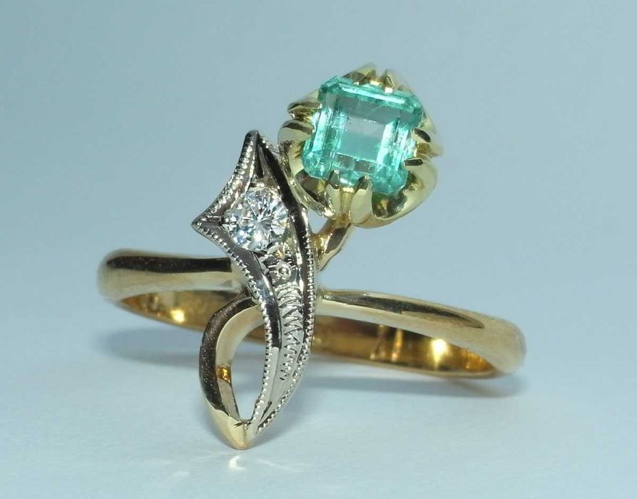 Кольцо с изумрудом и бриллиантом золото 750 СССР