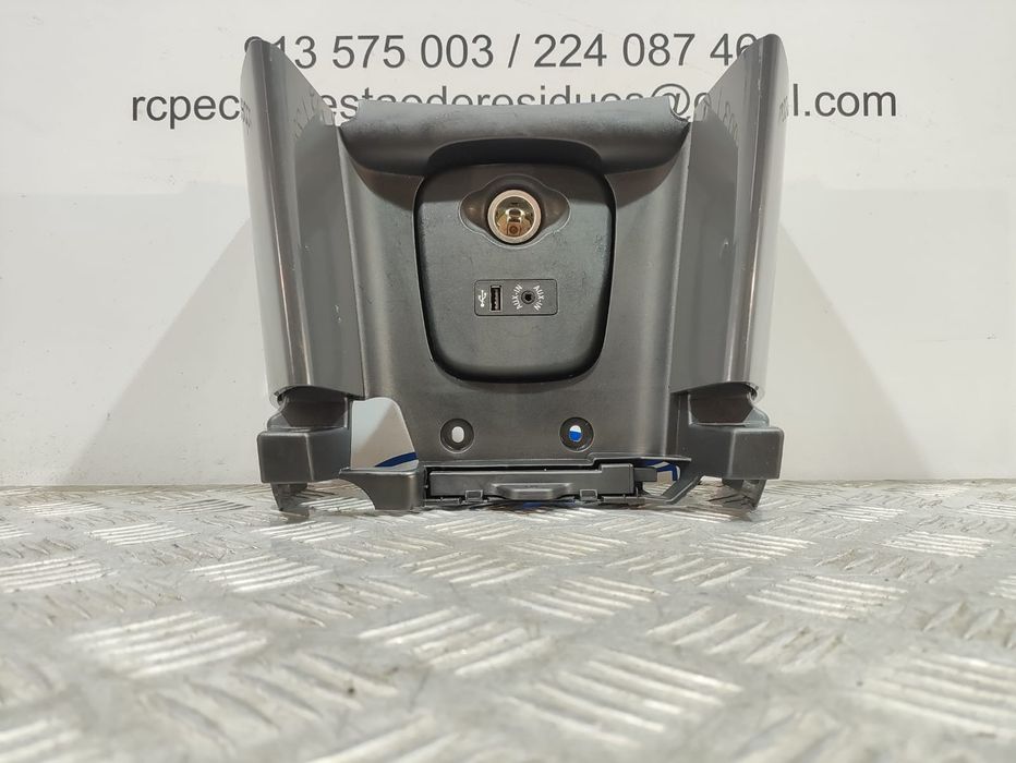 Painel Da Consola Central Entrada USB AUX Mini Cooper F56