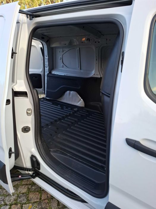Toyota Proace Longa 45 Mil kms Nacional de 2023 COM IVA DEDUTIVEL