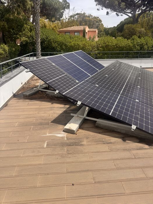 Sistema de Painéis Solares Fotovoltaicos