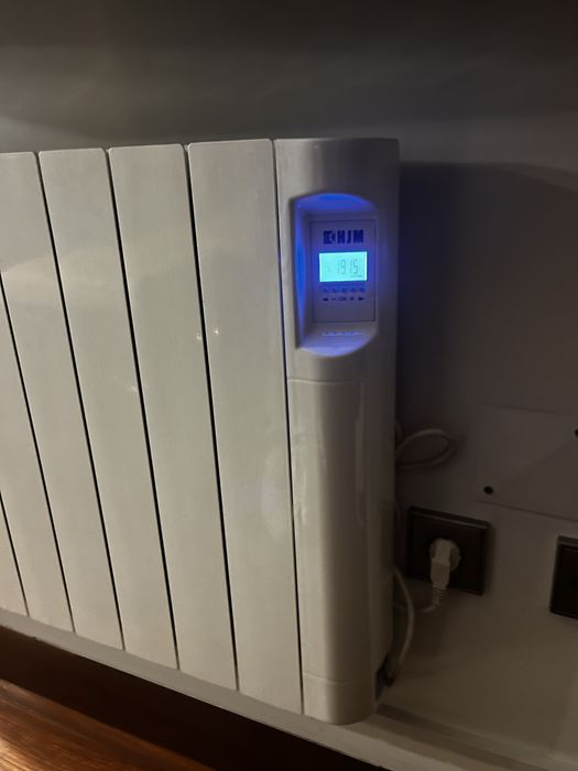 Aquecimento Emissor termico fluido, 1500w, 12 elementos, marca Hjm