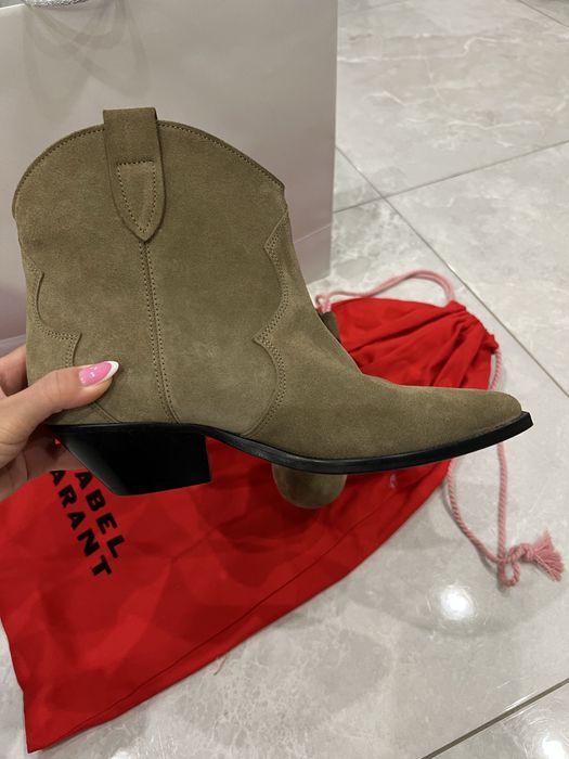 Казаки Isabel Marant.