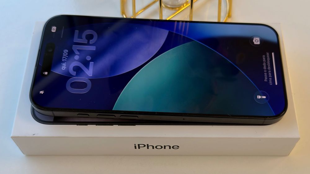 Apple iPhone 16 Pro (256 GB) - Titânio Black  Excelente estado, sem riscos ou marcas,  308 ciclos 91% capacidade total
