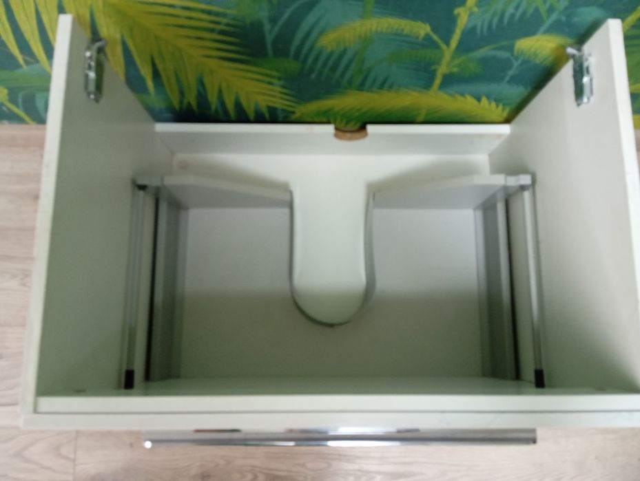 Продам тумбу под раковину Ravak 70/49/47