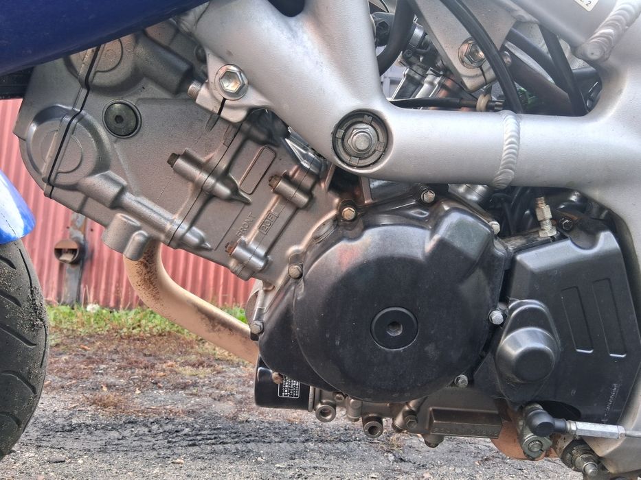 Silnik słupek Suzuki SV 650 35000km 2001