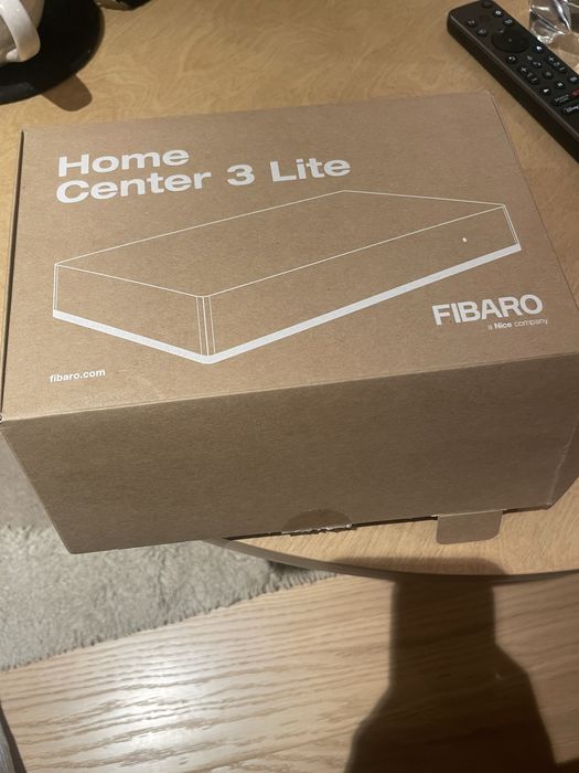 Inteligentny dom Fibaro Home Center 3 Lite + czujnik ruchu Fibaro