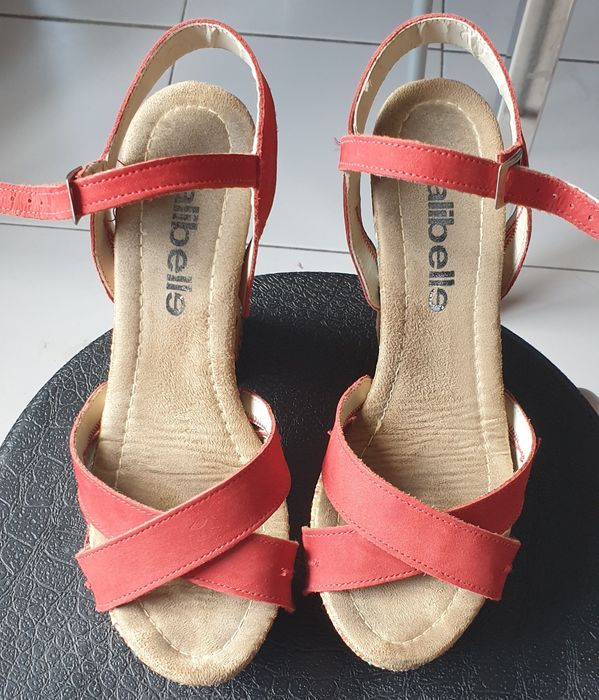 Sandálias Galibelle 38