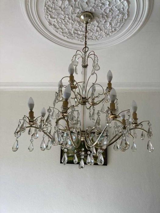 Candelabro de 12 lâmpadas