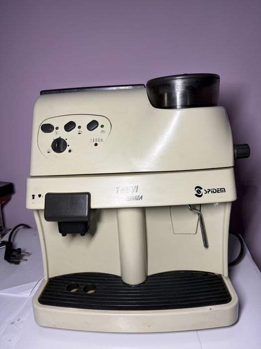 Кавомашина SAECO Trevi Chiara — Надійна італійська класика