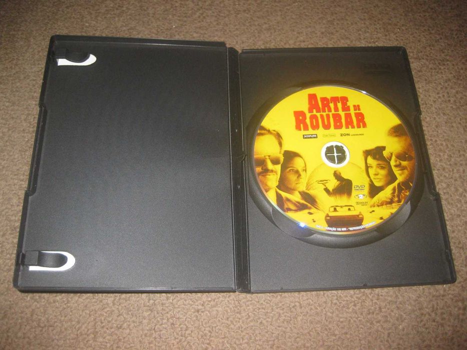 DVD "Arte de Roubar" de Leonel Vieira