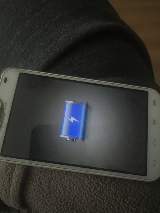 LG P-715 на запчасті