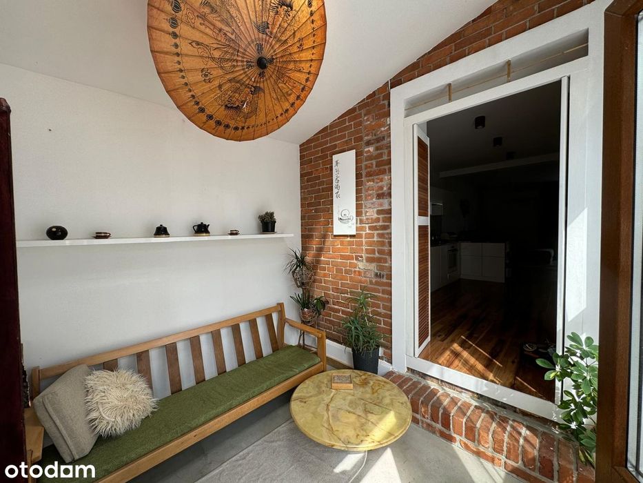 Niezwykłe siedlisko w japońskim klimacie –dom, sad, las, staw, stodoła