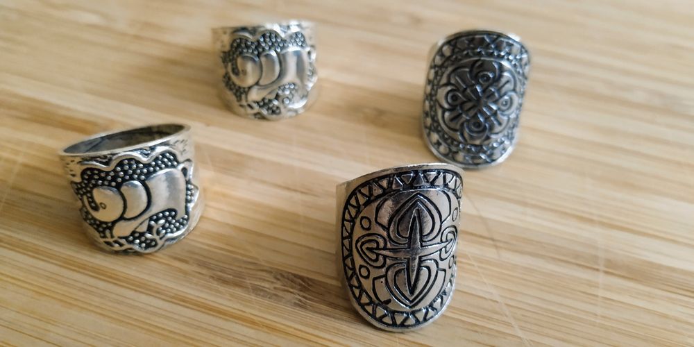 Vendo conjunto de anéis - Varios