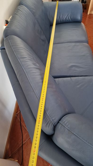 Sofá de pele  em bom estado
