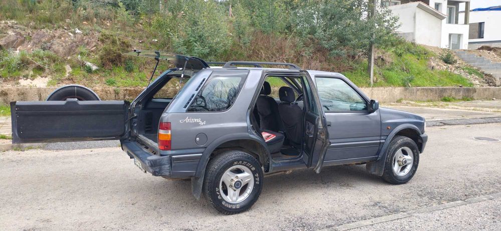 Opel Frontera A 2.5 TDS