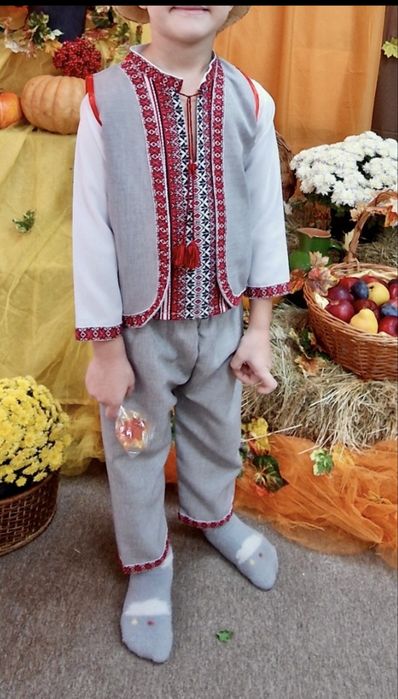 Український карнавальний костюм для хлопчика/костюм дідуся