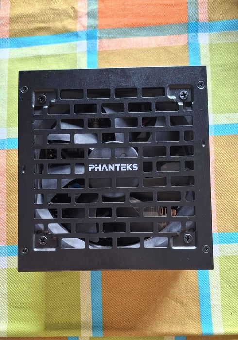 Fonte 750W 80+ Gold Phanteks AMP GH