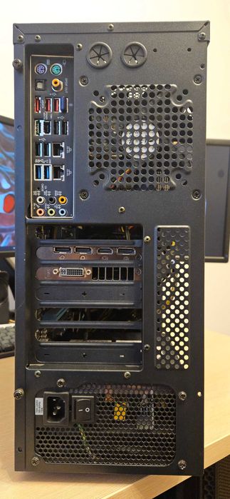 Używany komputer Asus P8p67 Intel Core i7 GeForce GTX 970
