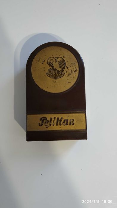 Винтажный бакелитовый контейнер PELIKAN Günther Wagner 1930 г Германия