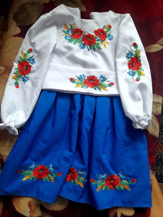 Сукня для дівчинки