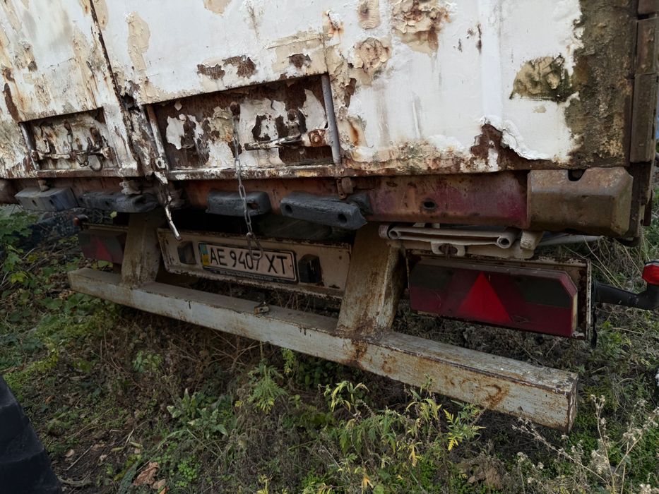 Продам напівпричеп