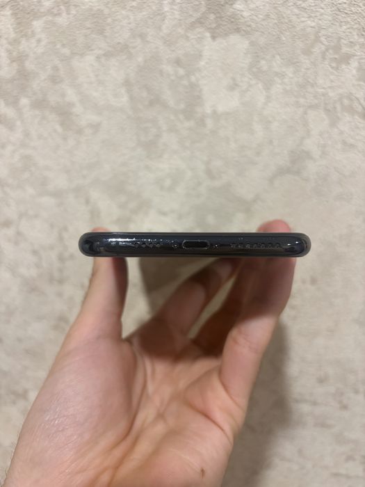 Продаю Iphone 11 Pro Max Midnight Green на 256GB