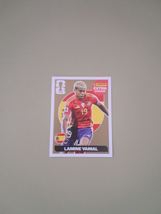Lamine Yamal ouro extra sticker