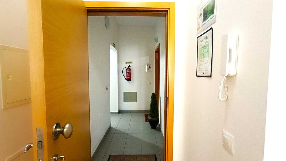 APARTAMENTO EQUIPADO NO CENTRO DO FUNDÃO