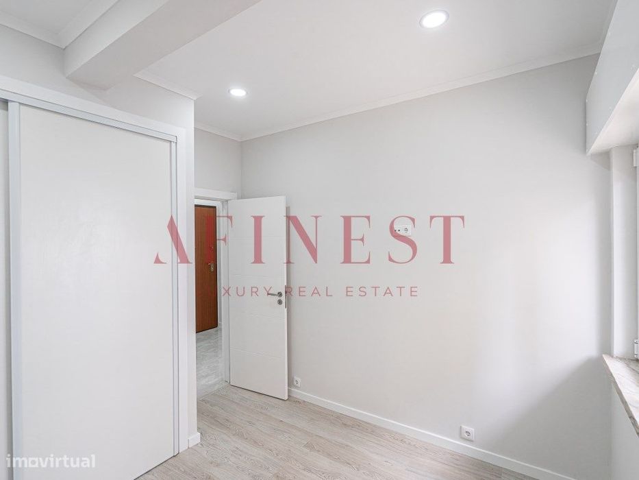 Apartamento T1 Totalmente Remodelado Na Amadora