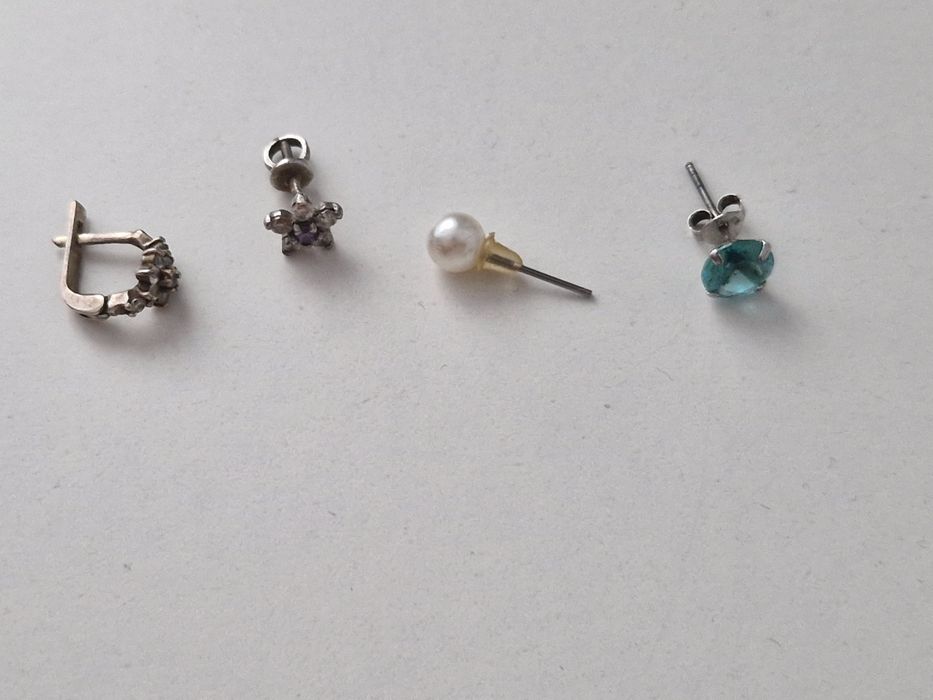 4 одиночних сережки, срібло