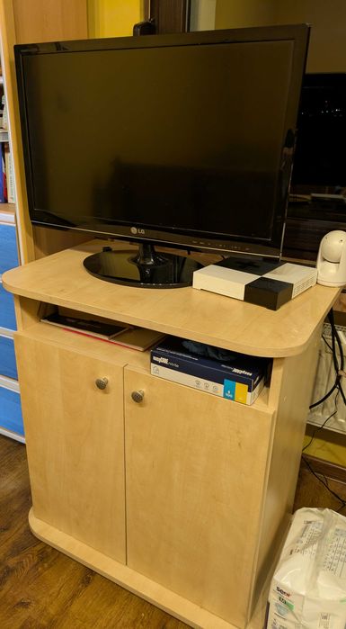 Półka pod tv +tv