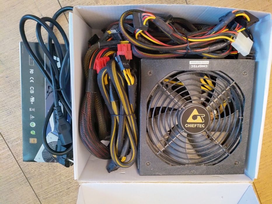 Блок живлення Chieftec Nitro II 85 +