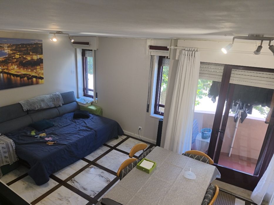 T3  duplex junto ao metro  matosinhos