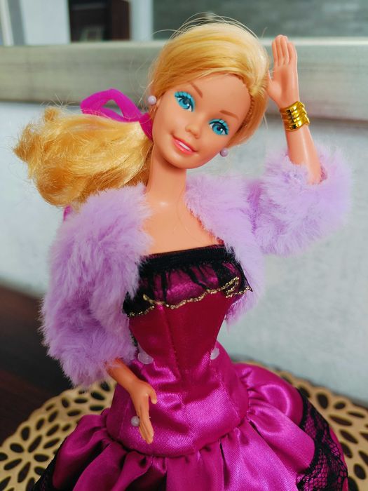 Mattel Barbie SuperStar Philippines (1981) – suknia Deluxe