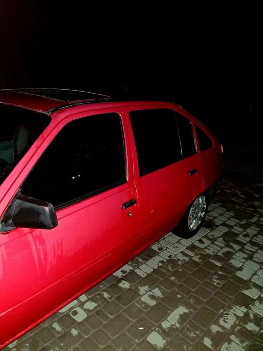 Продам авто Опель Кадет 1.6