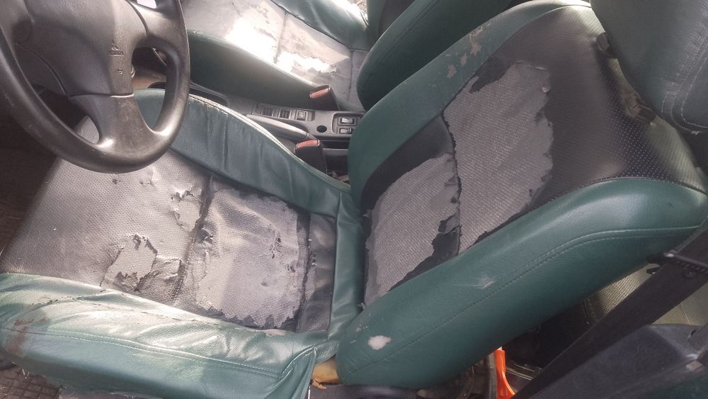 Продам радіатор Міцубісі карізма