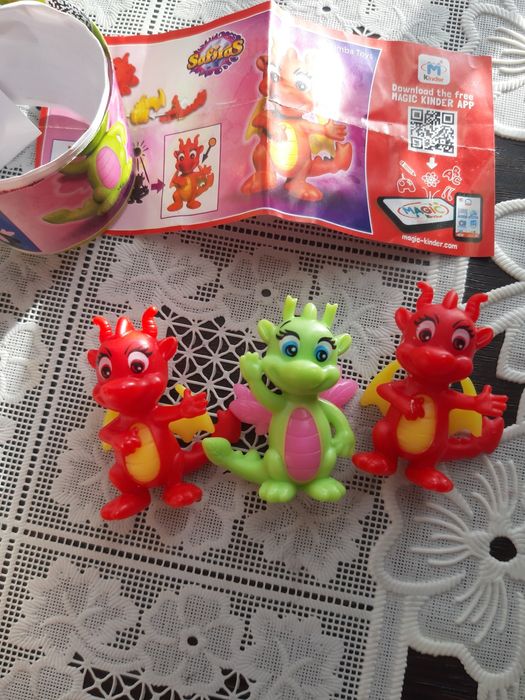 Киндер игрушки  дракоша